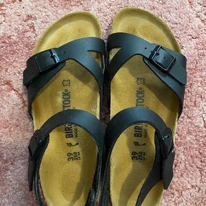 Birkenstock’s Rio in Black
